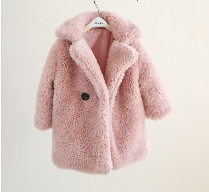Kids Fur Coat – cozy pink fur coat for boys and girls, ideal for autumn and winter warmth.